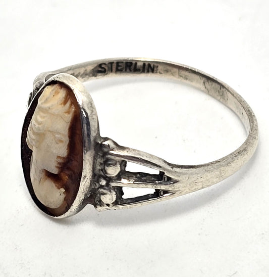Carved shell delicate vintage sterling silver split shank ring size 6