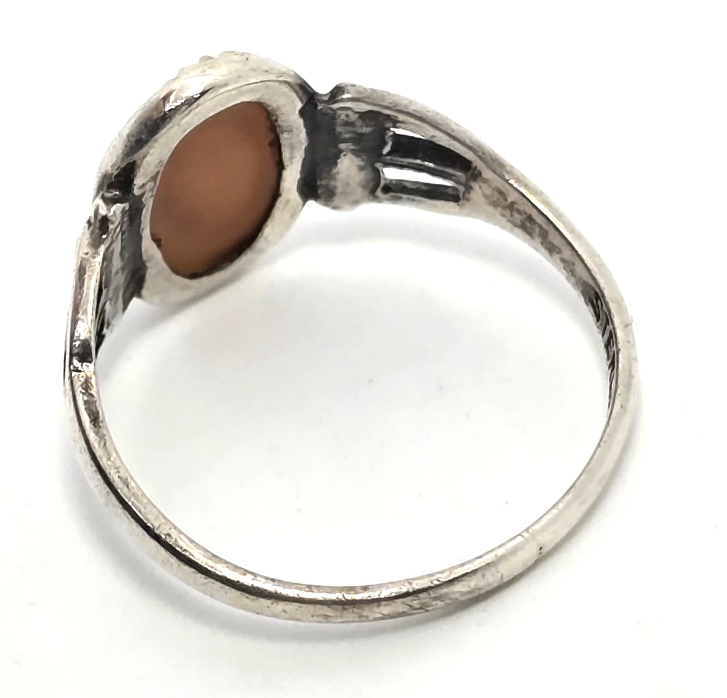 Carved shell delicate vintage sterling silver split shank ring size 6
