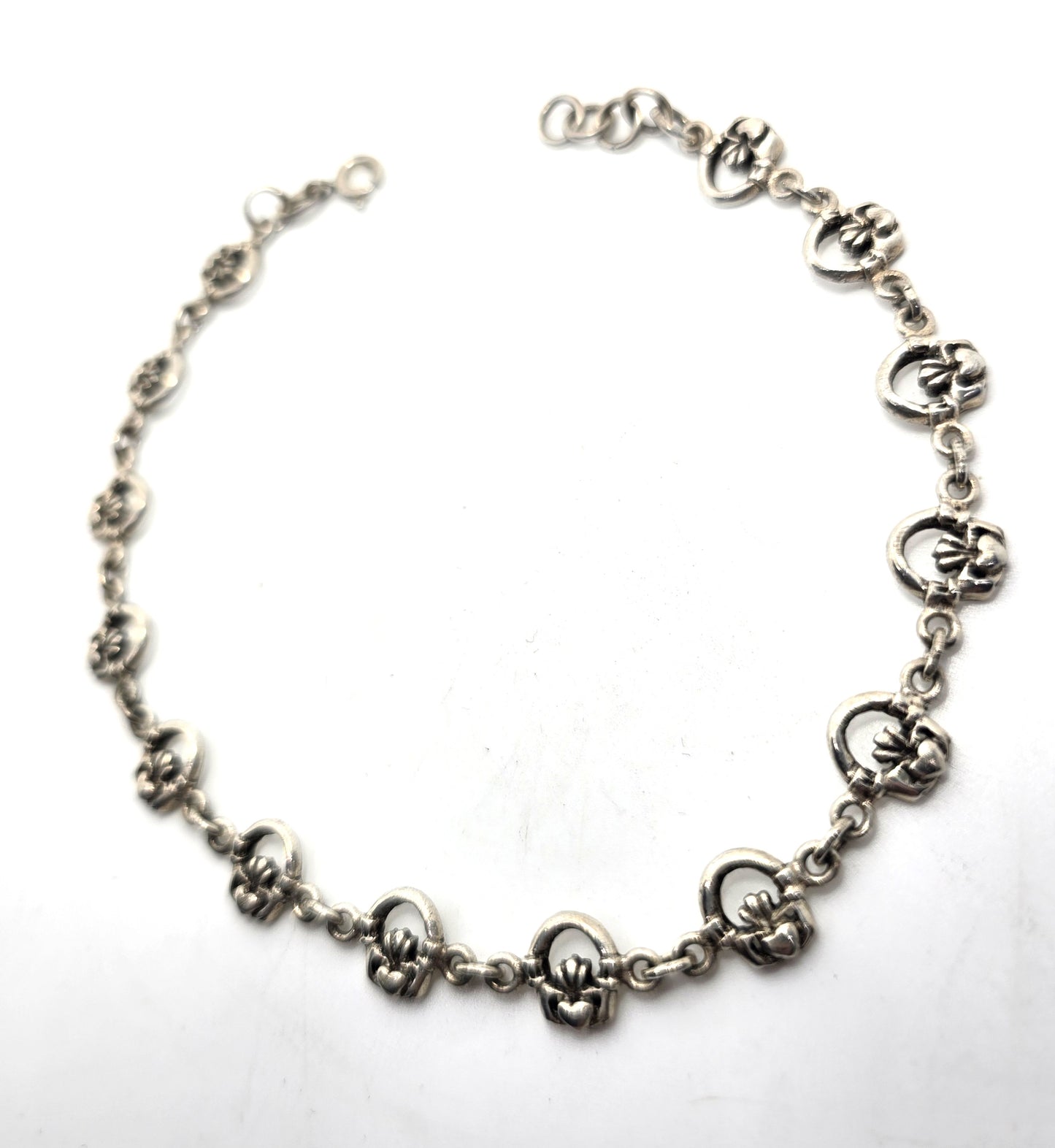 Claddagh Celtic Irish hoop heart in hands vintage sterling silver bracelet