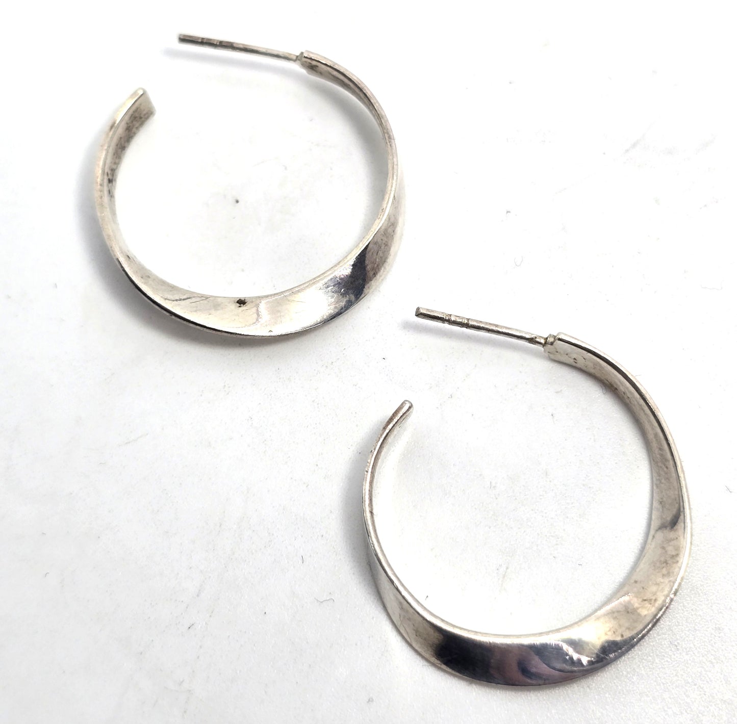 Abstract twisted hoop vintage 1 inch sterling silver post earrings