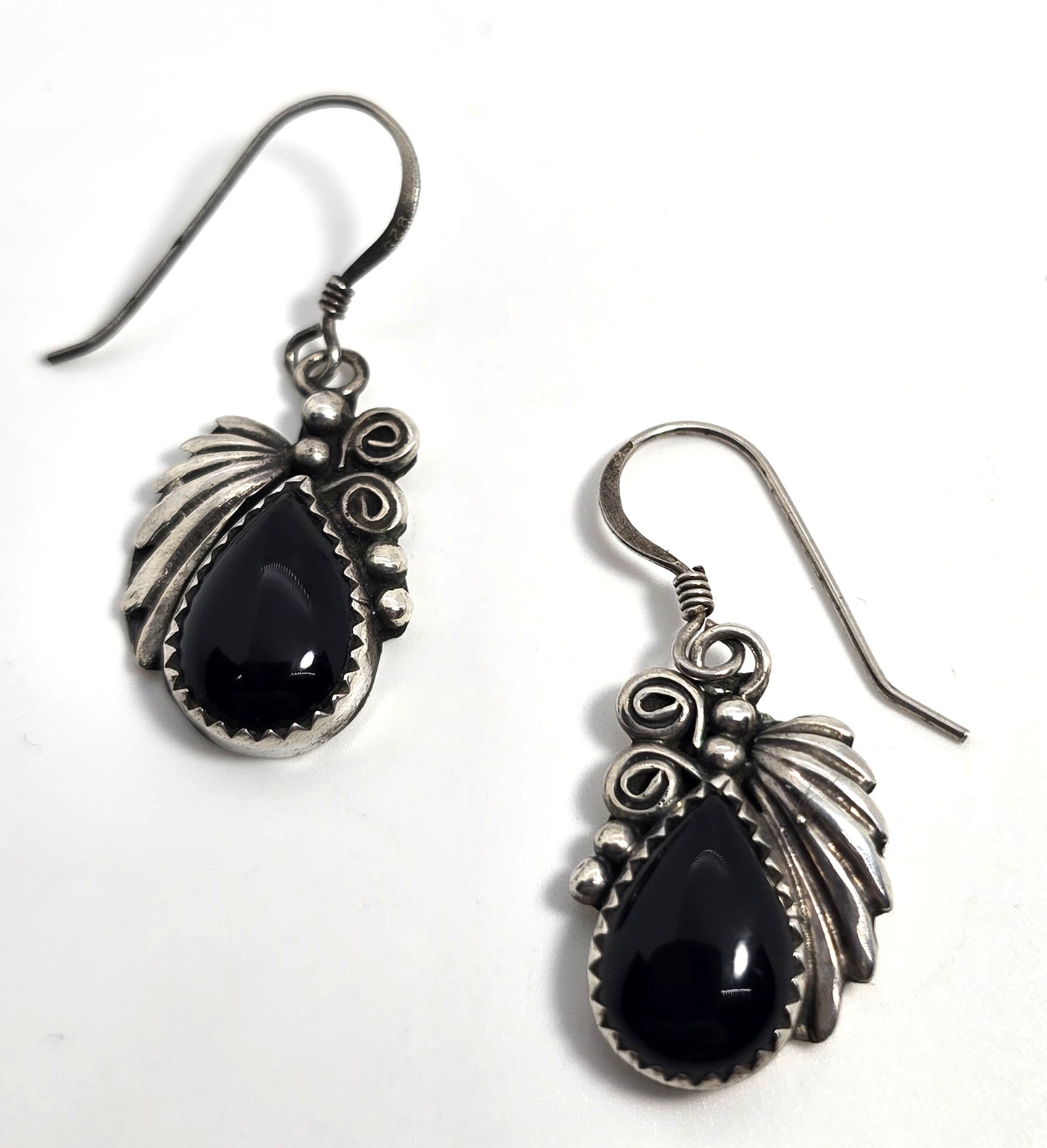 Navajo Black Onyx Feather sterling silver Native American vintage earrings
