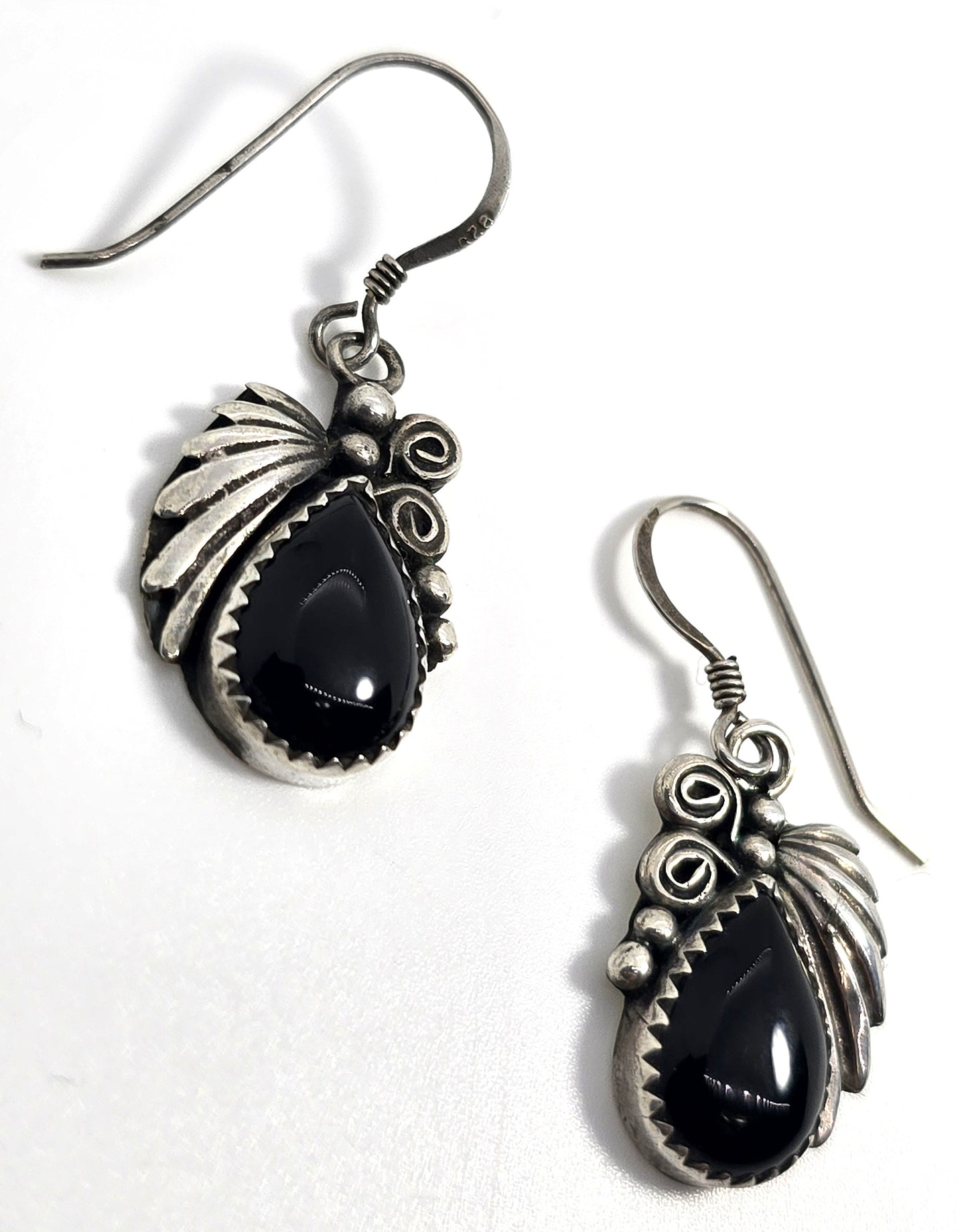 Navajo Black Onyx Feather sterling silver Native American vintage earrings