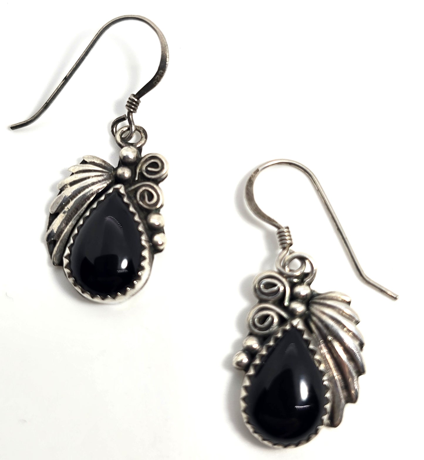 Navajo Black Onyx Feather sterling silver Native American vintage earrings