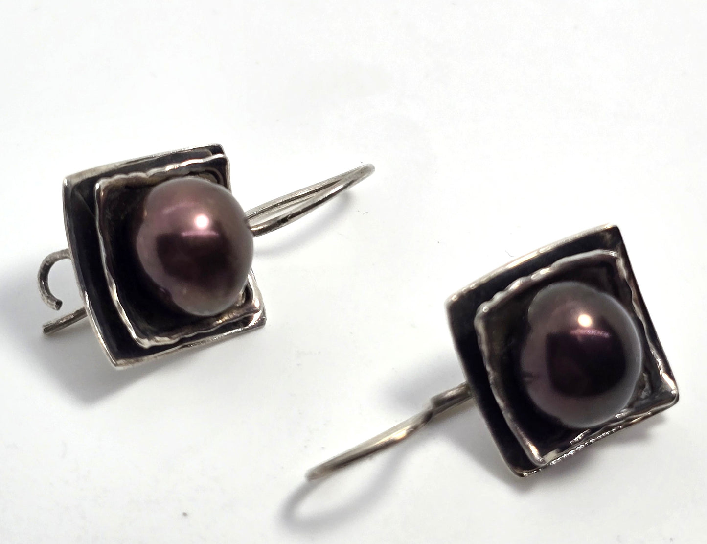 Silpada Hammered Square Gray/Black Freshwater Pearl Earrings W1194