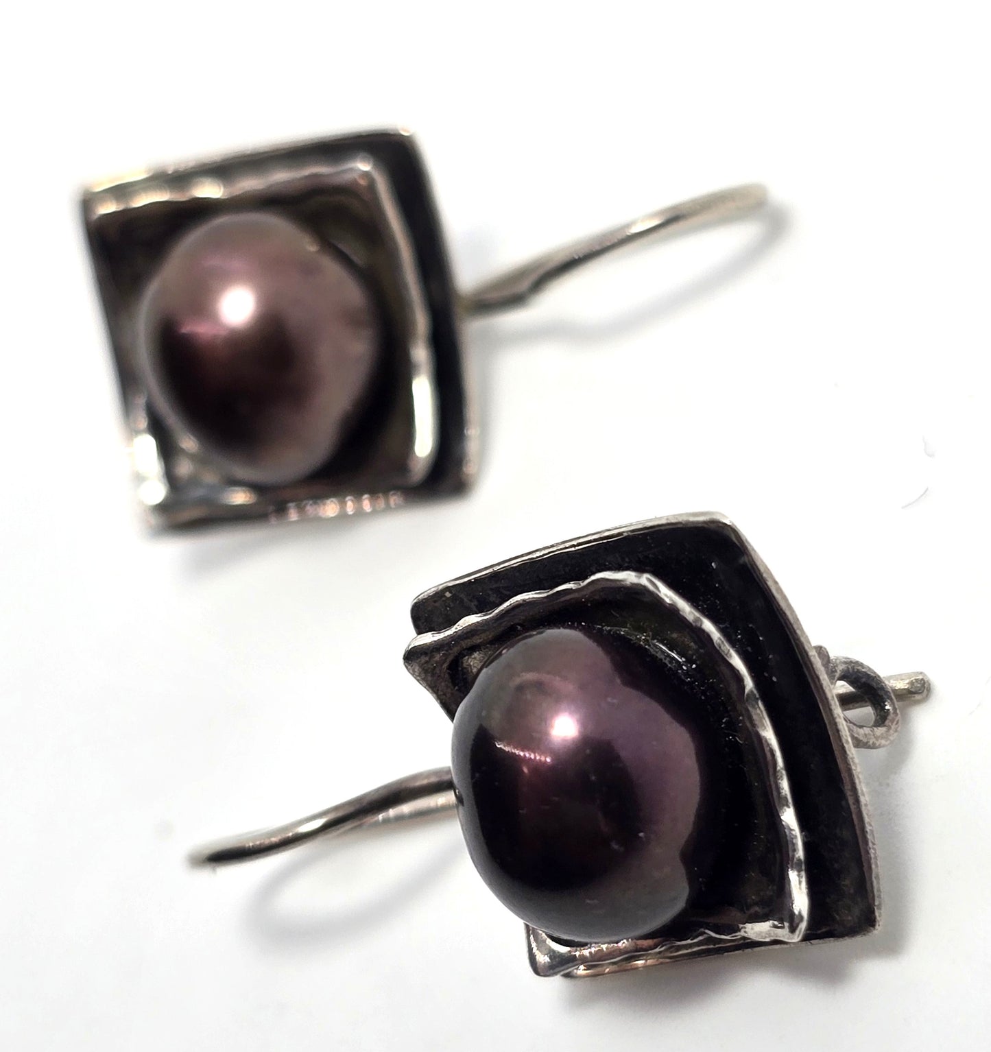 Silpada Hammered Square Gray/Black Freshwater Pearl Earrings W1194