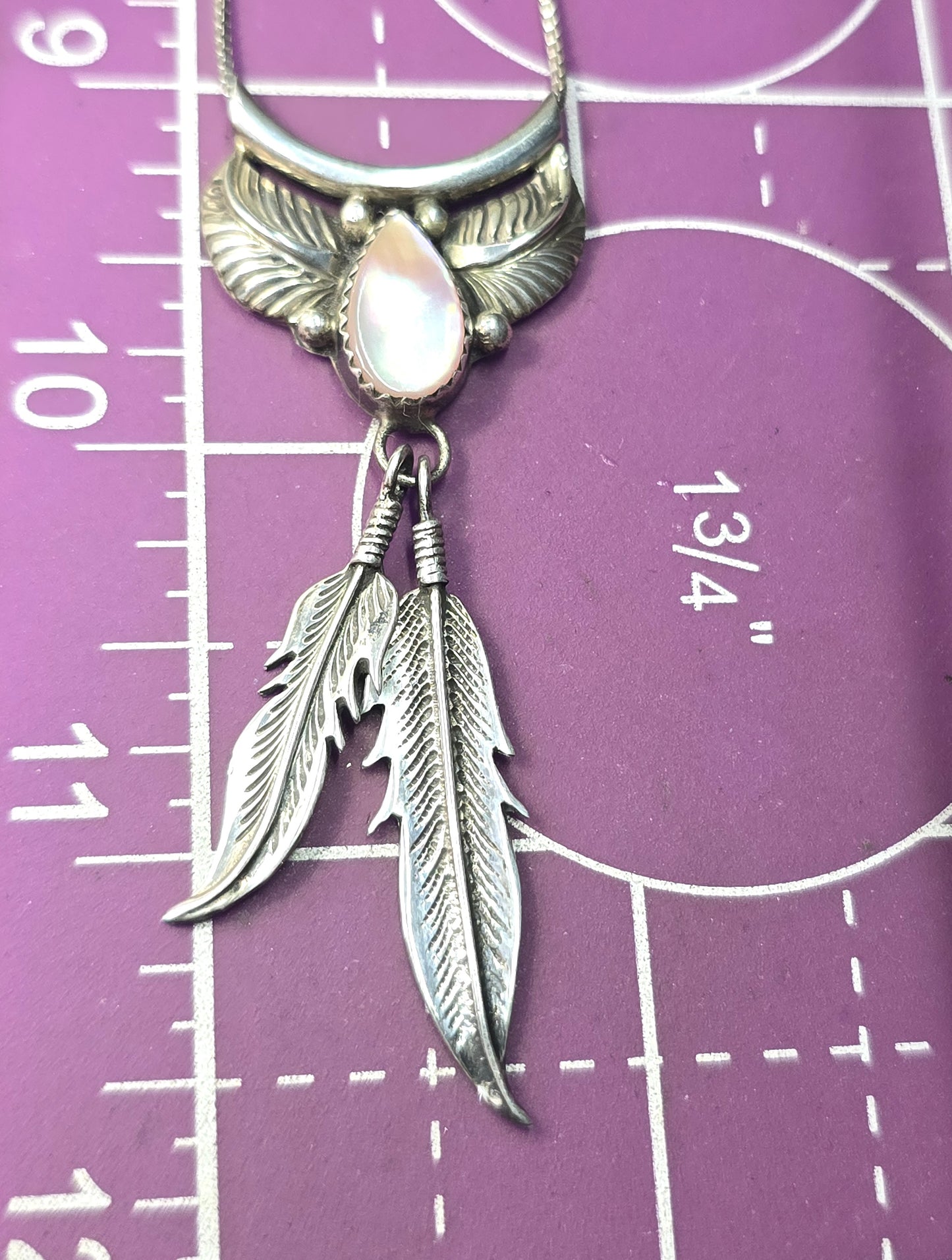 Eddie Secatero Navajo Pink Slipper Shell sterling silver feather vintage necklace