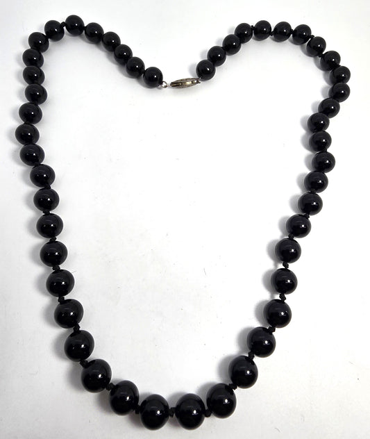 Black onyx gemstone knotted vintage beaded sterling silver necklace