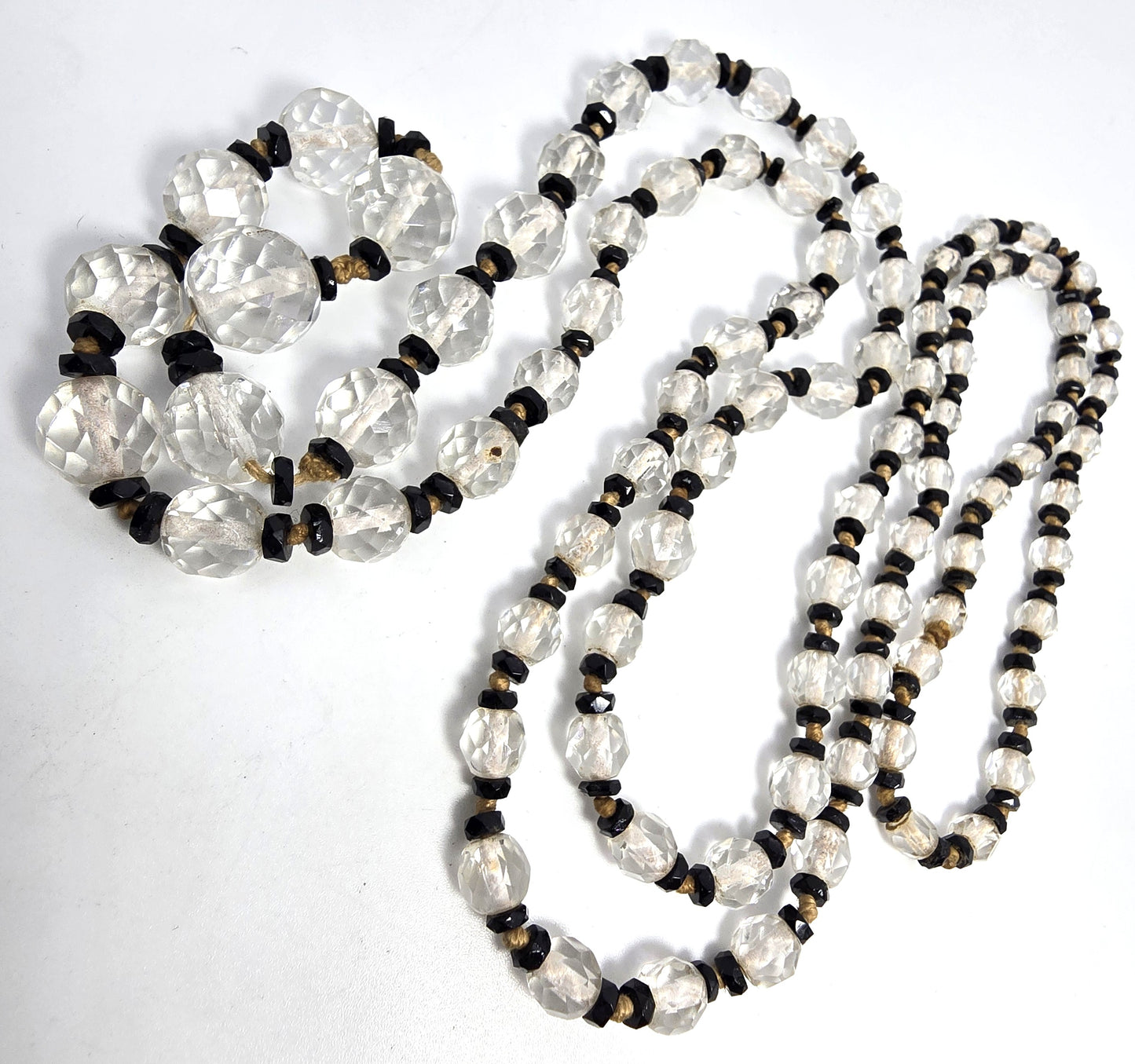 Art Deco cut glass black and white split beaded hand knotted antique necklace