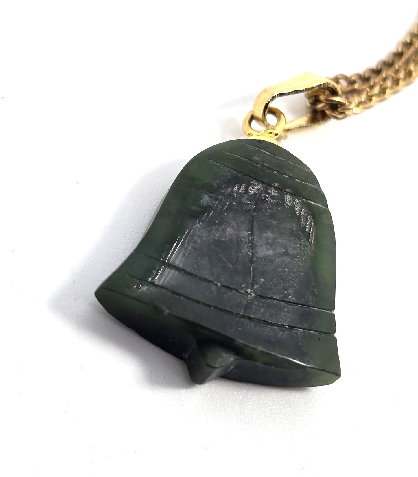 Nephrite Jade green gemstone carved bell gold toned vintage necklace