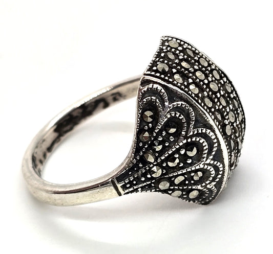 Art Deco style vintage marcasite domed sterling silver vintage ring size 7.5