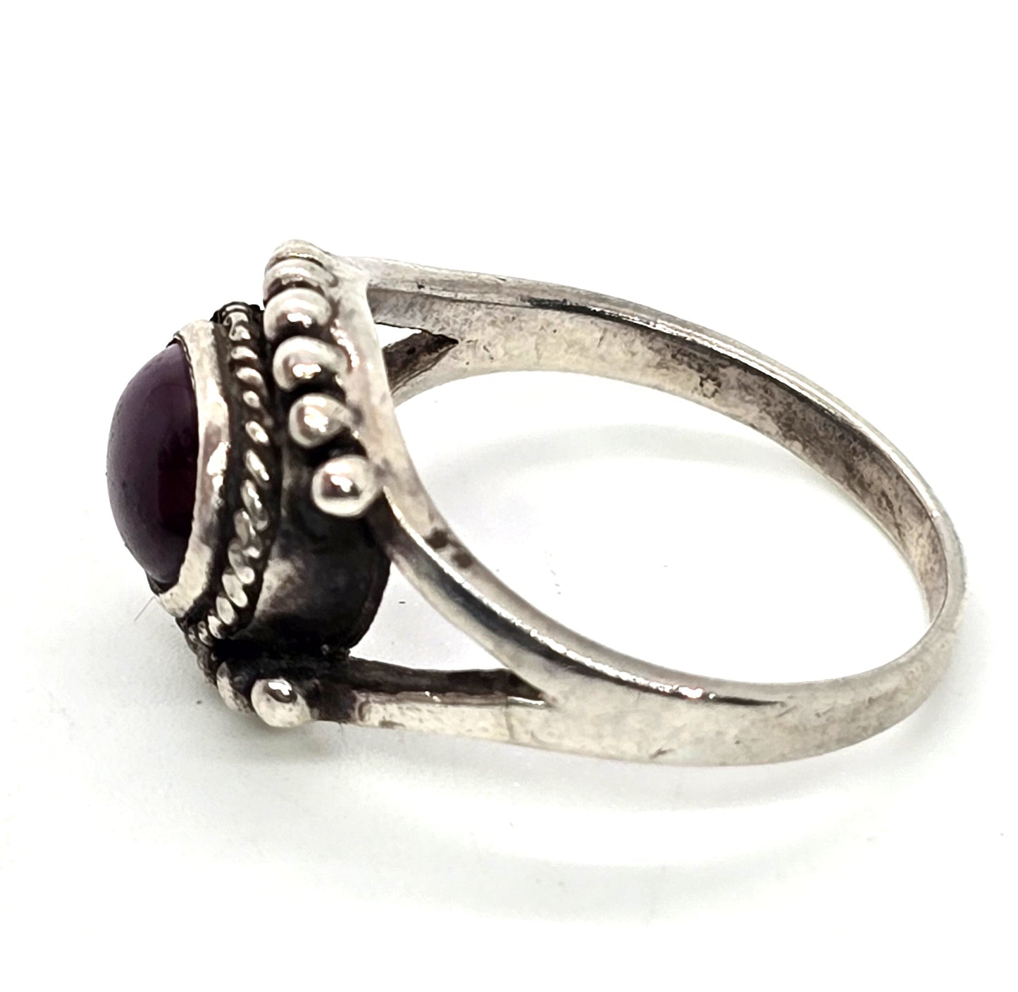 Umbalite purple garnet Bali tribal vintage sterling silver ring size 6.75