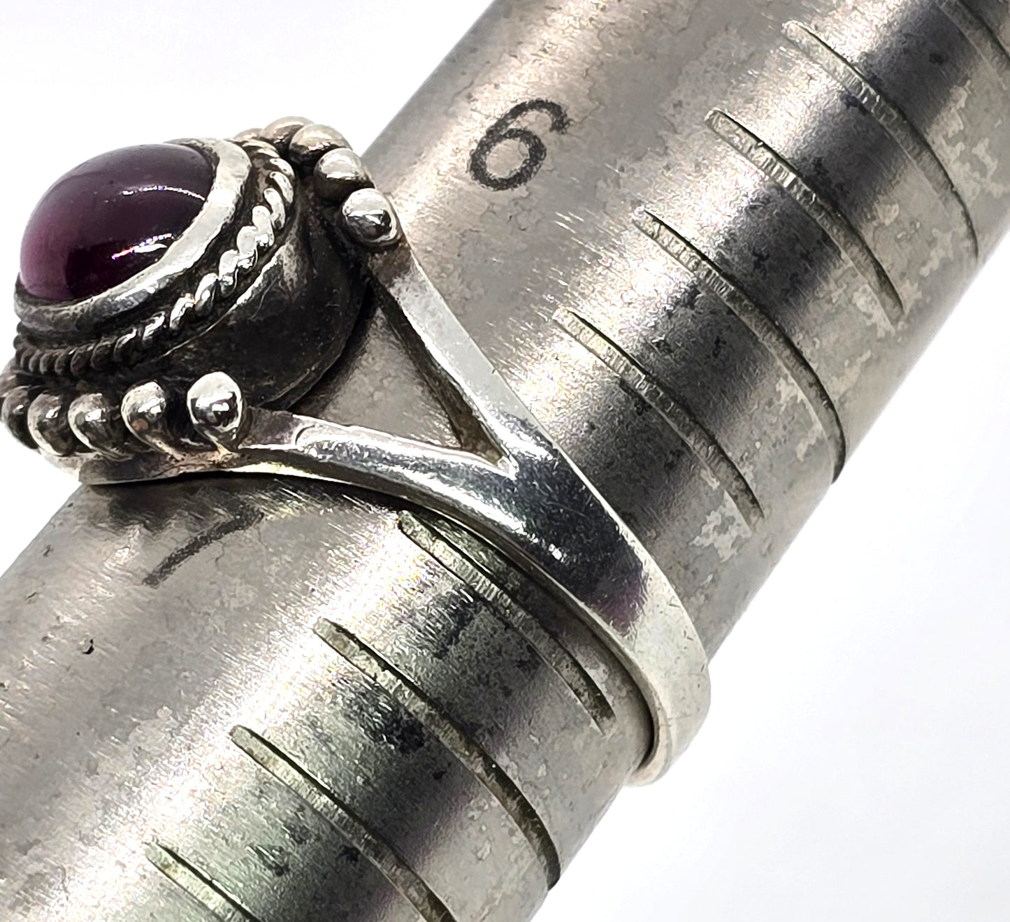 Umbalite purple garnet Bali tribal vintage sterling silver ring size 6.75