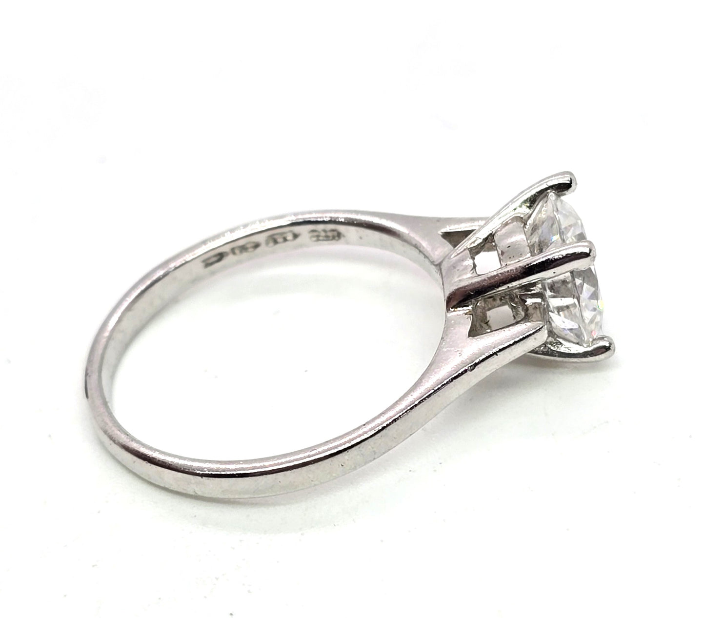 Sterling silver round CZ solitaire vintage engagement sweetheart ring size 7