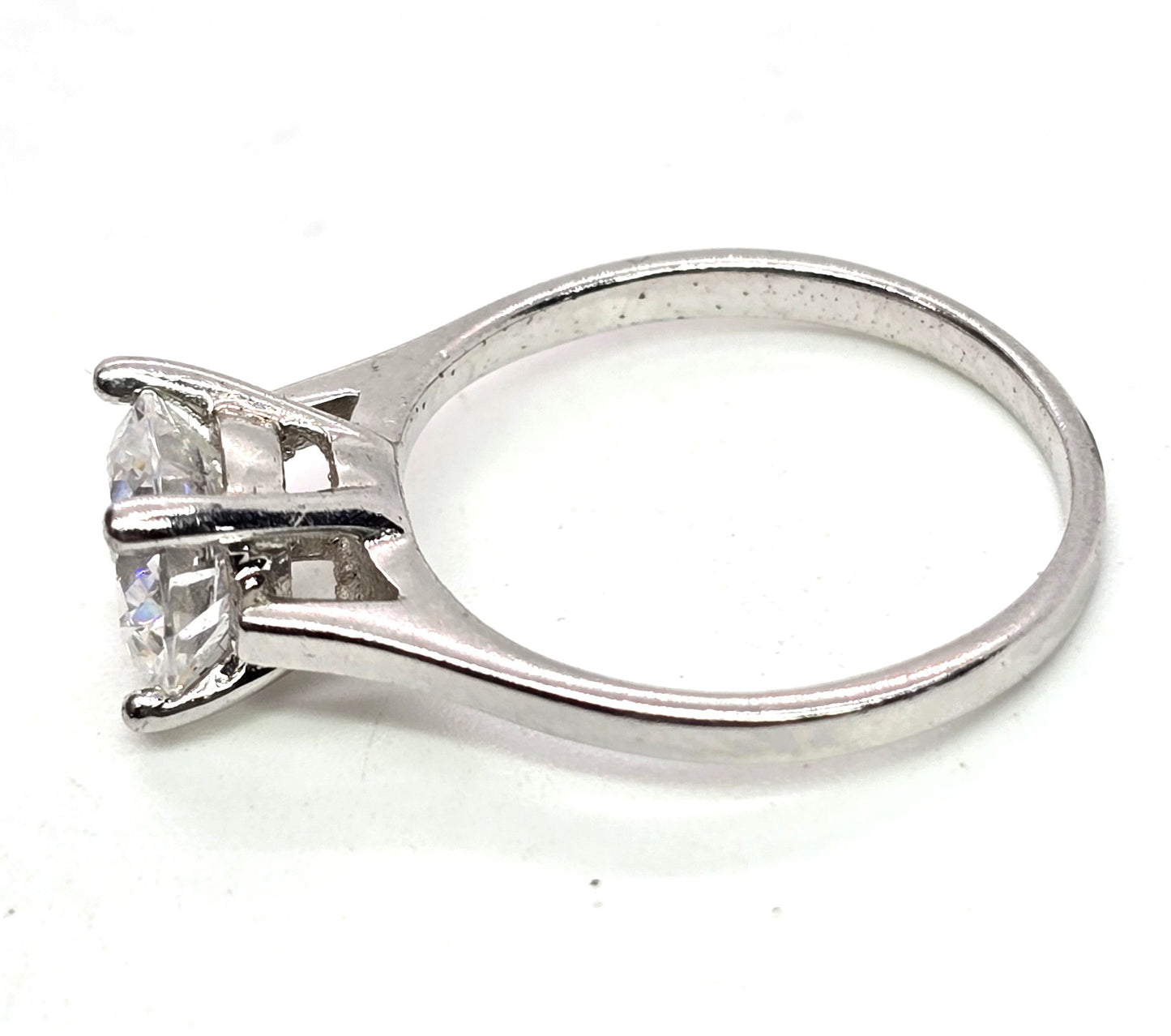 Sterling silver round CZ solitaire vintage engagement sweetheart ring size 7