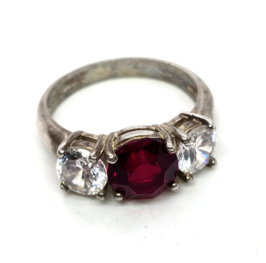 Three stone red CZ past present future cubic zirconia sterling silver ring size 8