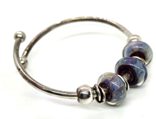 Blue artisan lamp work torsade beaded sterling silver bracelet