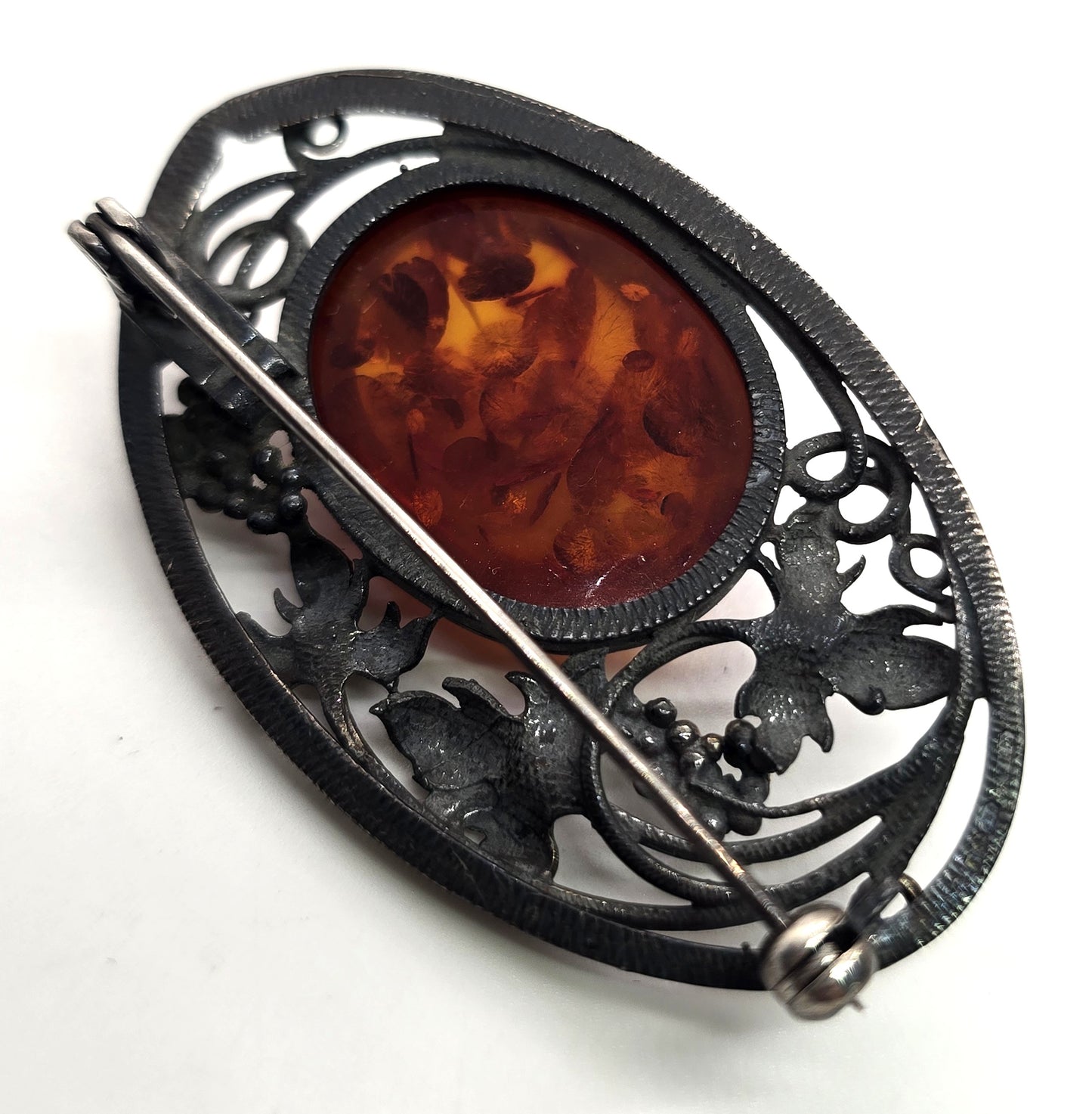 Baltic amber vintage grape leaf large sterling silver brooch