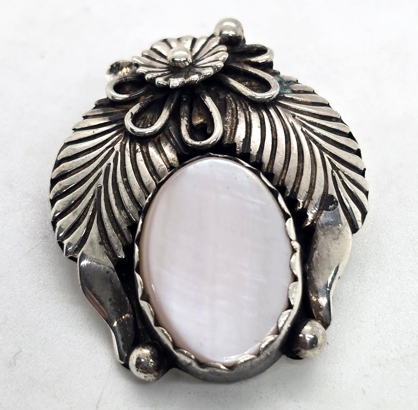Jeff Largo Navajo Pink Slipper Shell sterling silver feather vintage Brooch