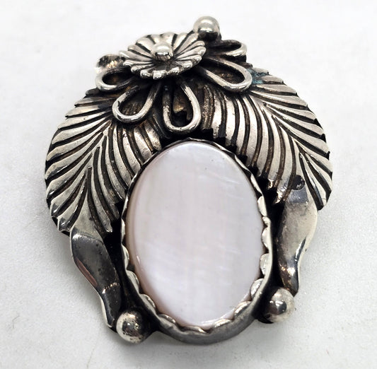 Jeff Largo Navajo Pink Slipper Shell sterling silver feather vintage Brooch