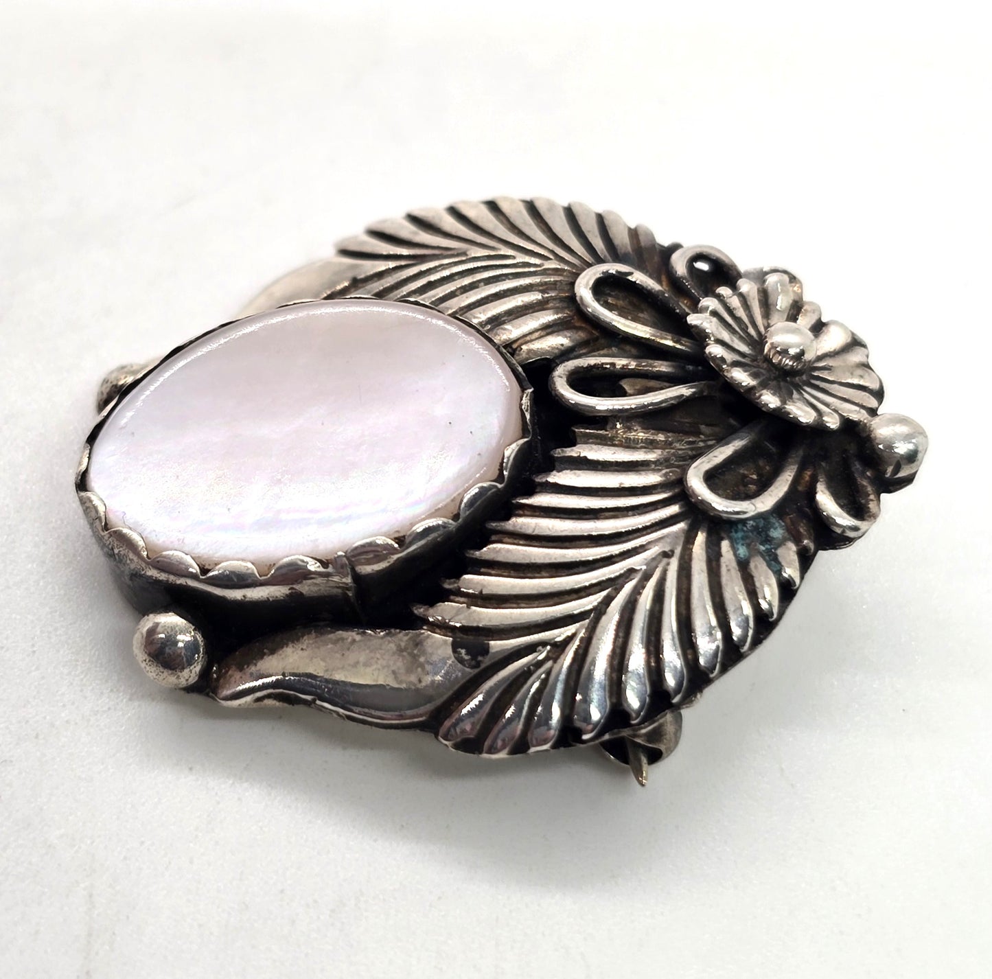 Jeff Largo Navajo Pink Slipper Shell sterling silver feather vintage Brooch