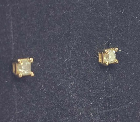 Princess cut diamond chip 10k yellow gold vintage stud earrings