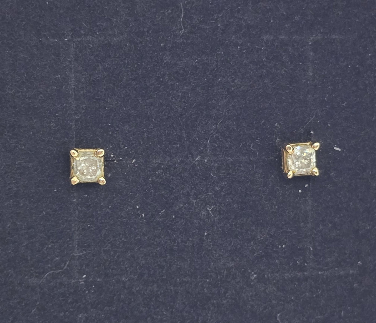 Princess cut diamond chip 10k yellow gold vintage stud earrings