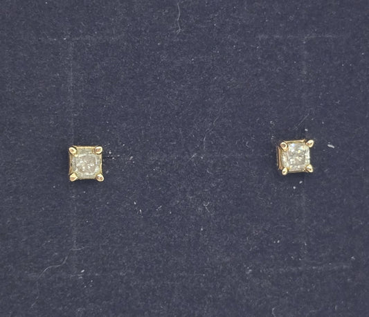 Princess cut diamond chip 10k yellow gold vintage stud earrings