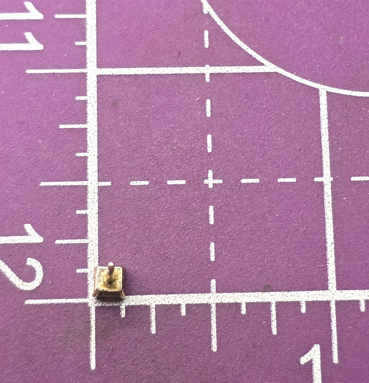 Princess cut diamond chip 10k yellow gold vintage stud earrings