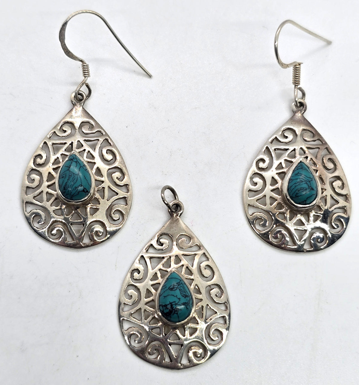 Filigree punched sterling silver dyed howlite pear drop earrings & pendant