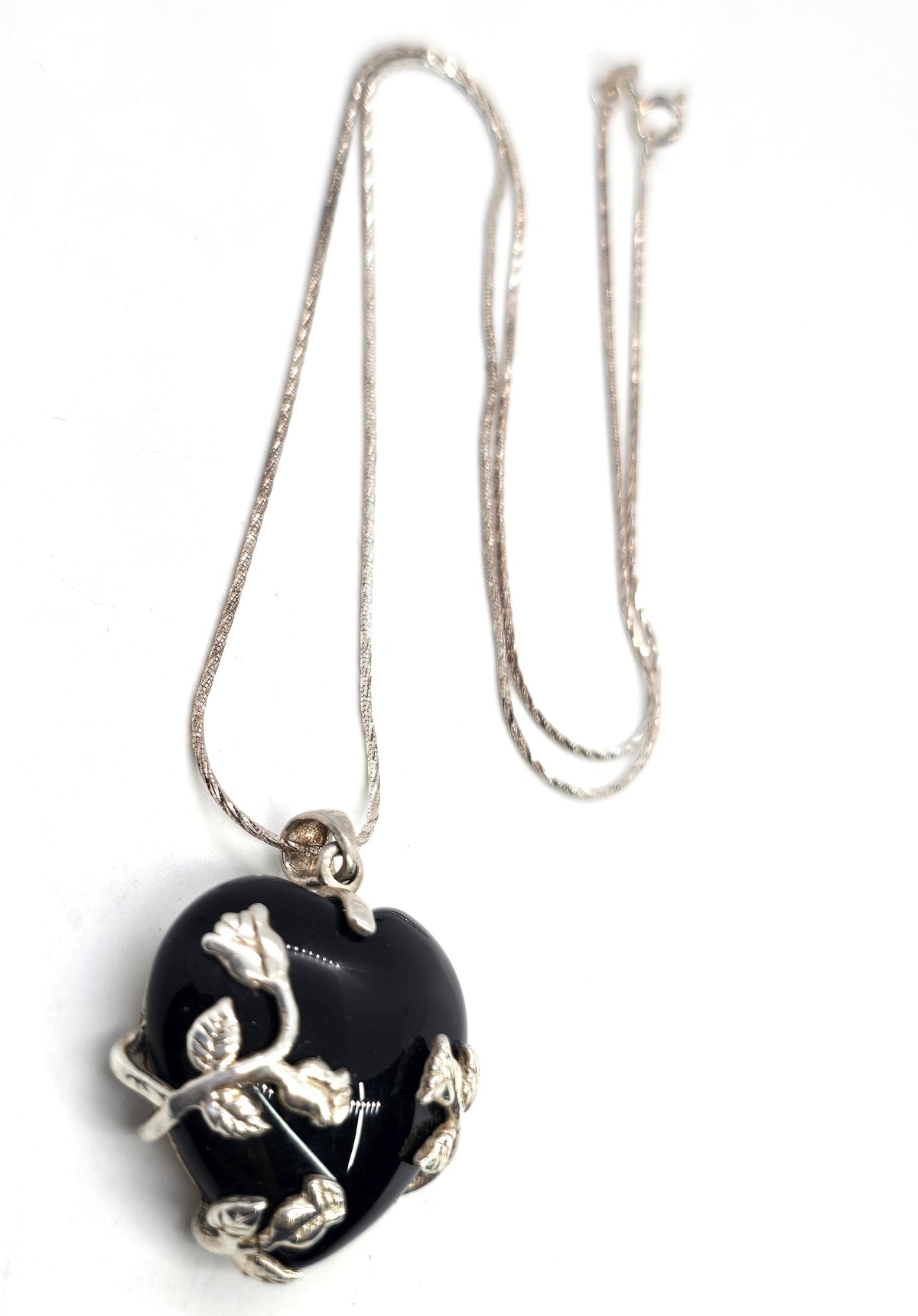 JC Black Onyx heart rose accented vintage sterling silver necklace