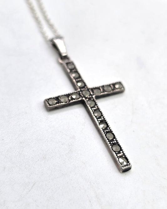 Uncas signed Marcasite gemstone vintage sterling silver cross necklace