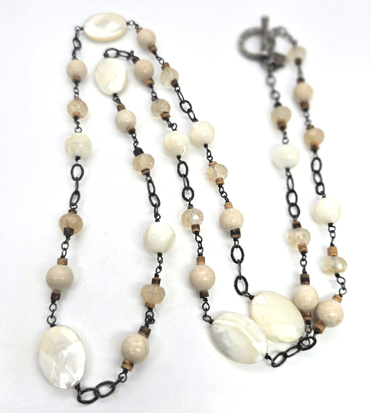 Silpada sterling silver Mother-of-Pearl and Quartz Necklace Retired #N1504