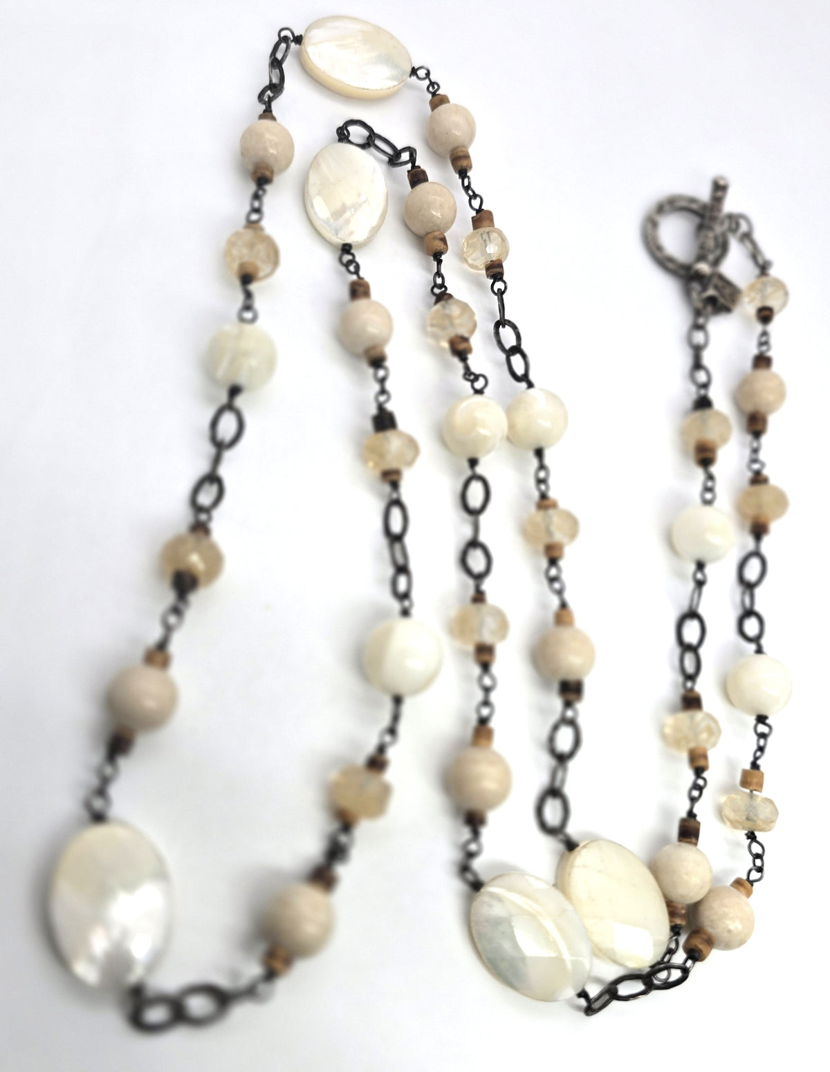 Silpada sterling silver Mother-of-Pearl and Quartz Necklace Retired #N1504