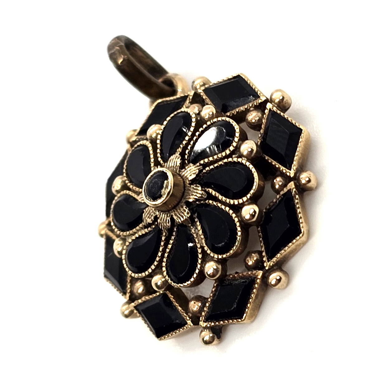 10k yellow gold Antique Victorian French jet mourning pendant