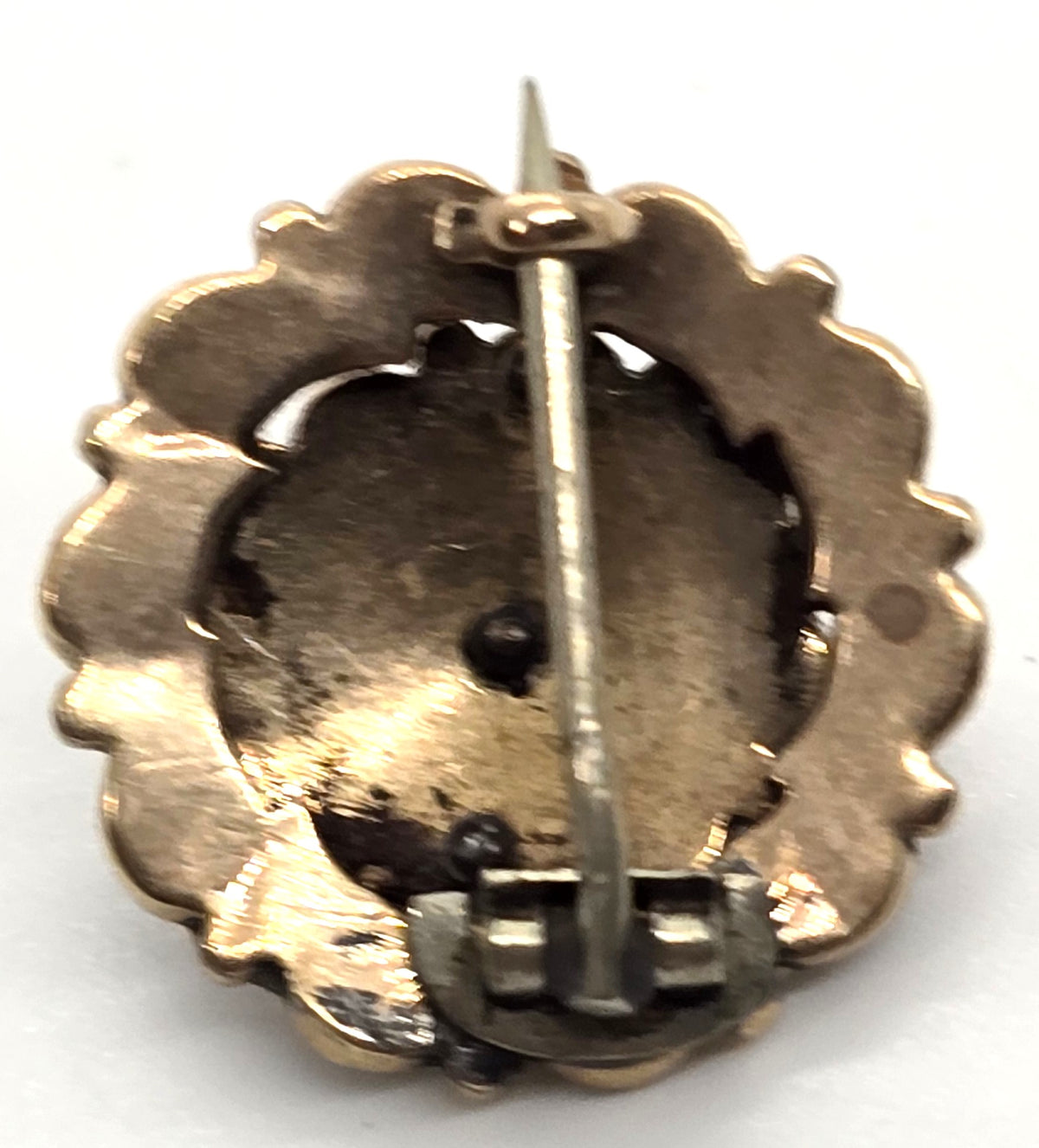 10k yellow gold Antique Victorian French jet mourning jewelry Brooch