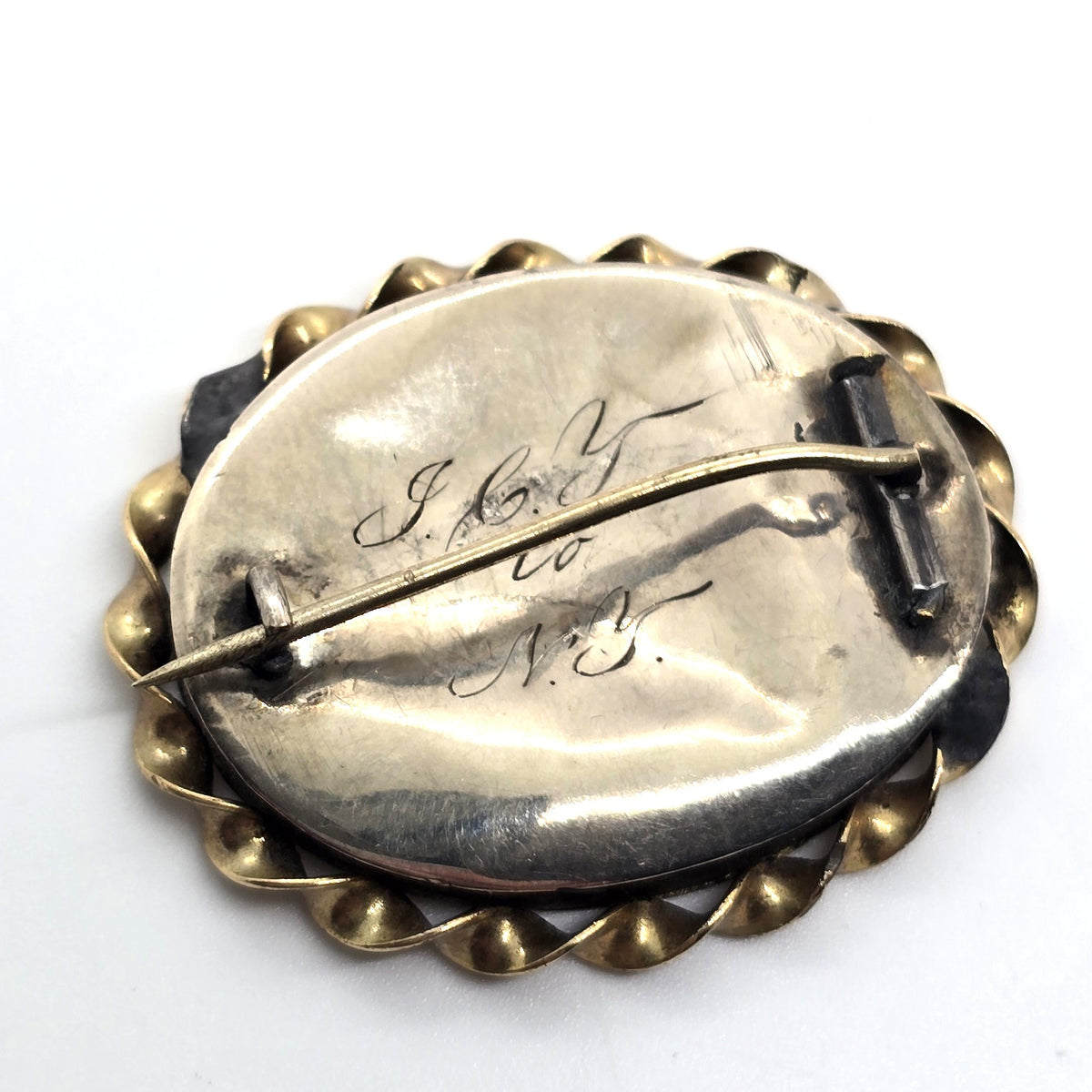 10k gold Antique Victorian blonde braided hair mourning memento mori brooch