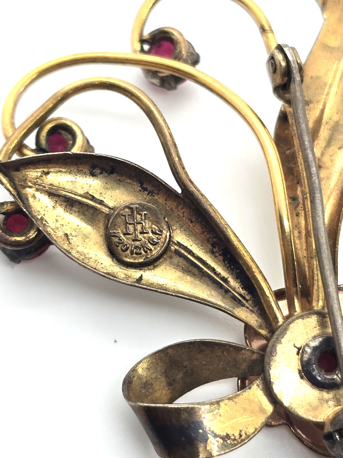 Harry Iskin Modernist vintage red rhinestone flower gold filled brooch