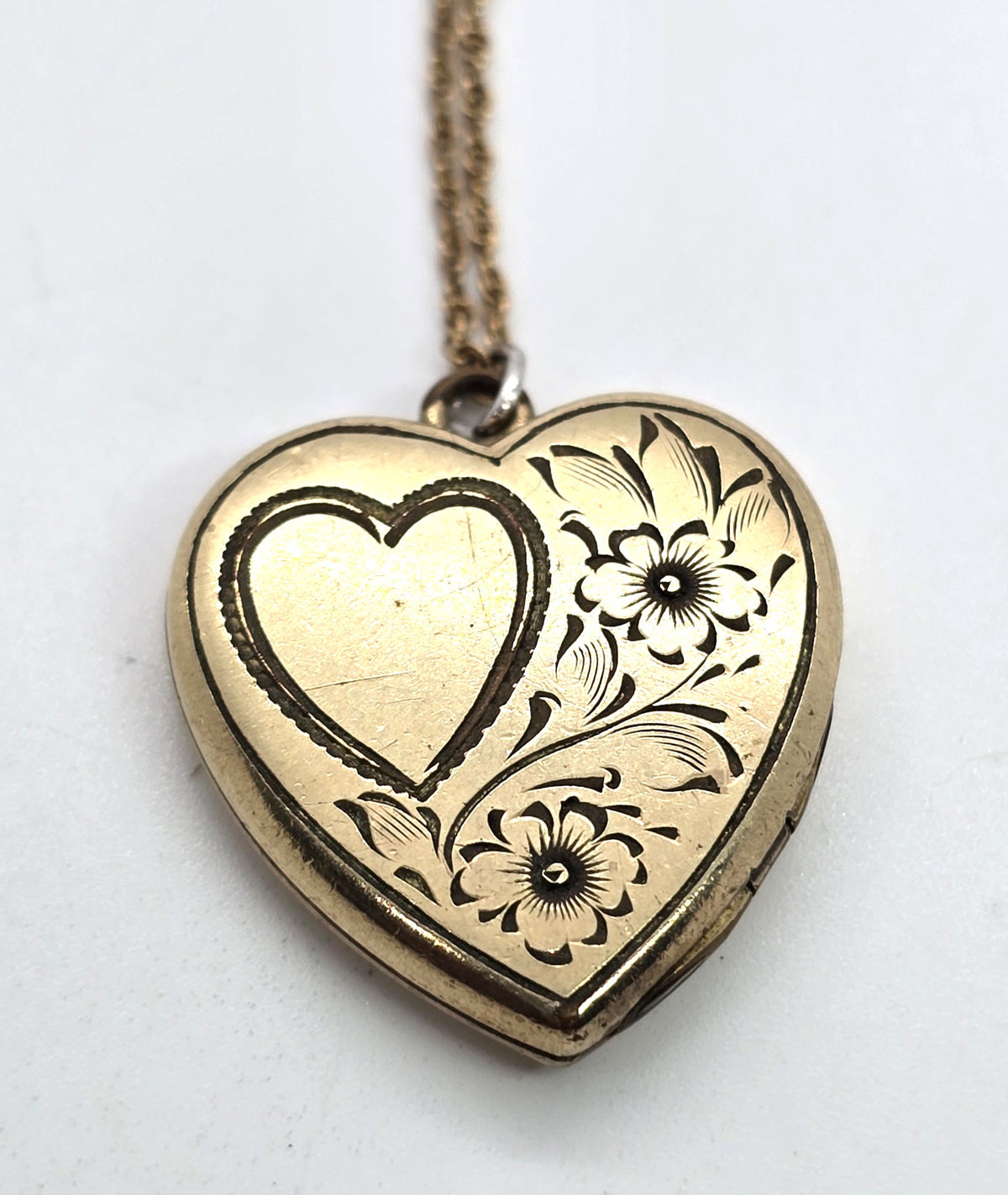 Pittman & Keeler Gold filled etched heart flower locket vintage photo necklace PK