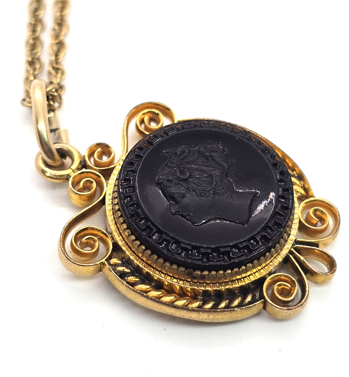 Etruscan Revival Carved brown hardstone Cameo yellow gold filled vintage necklace