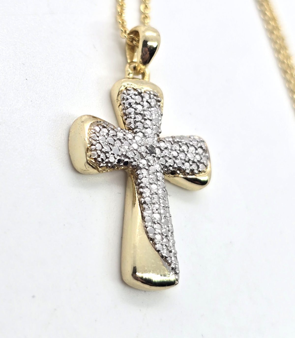 Diamond chip gold plated sterling silver cross FAS vintage retro pendant necklace
