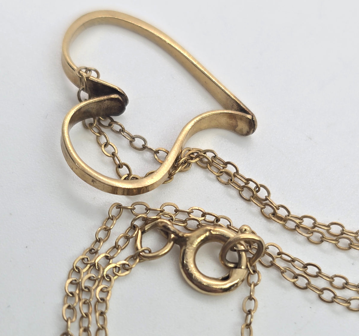 Avon floating heart 14k yellow gold filled vintage pendant necklace