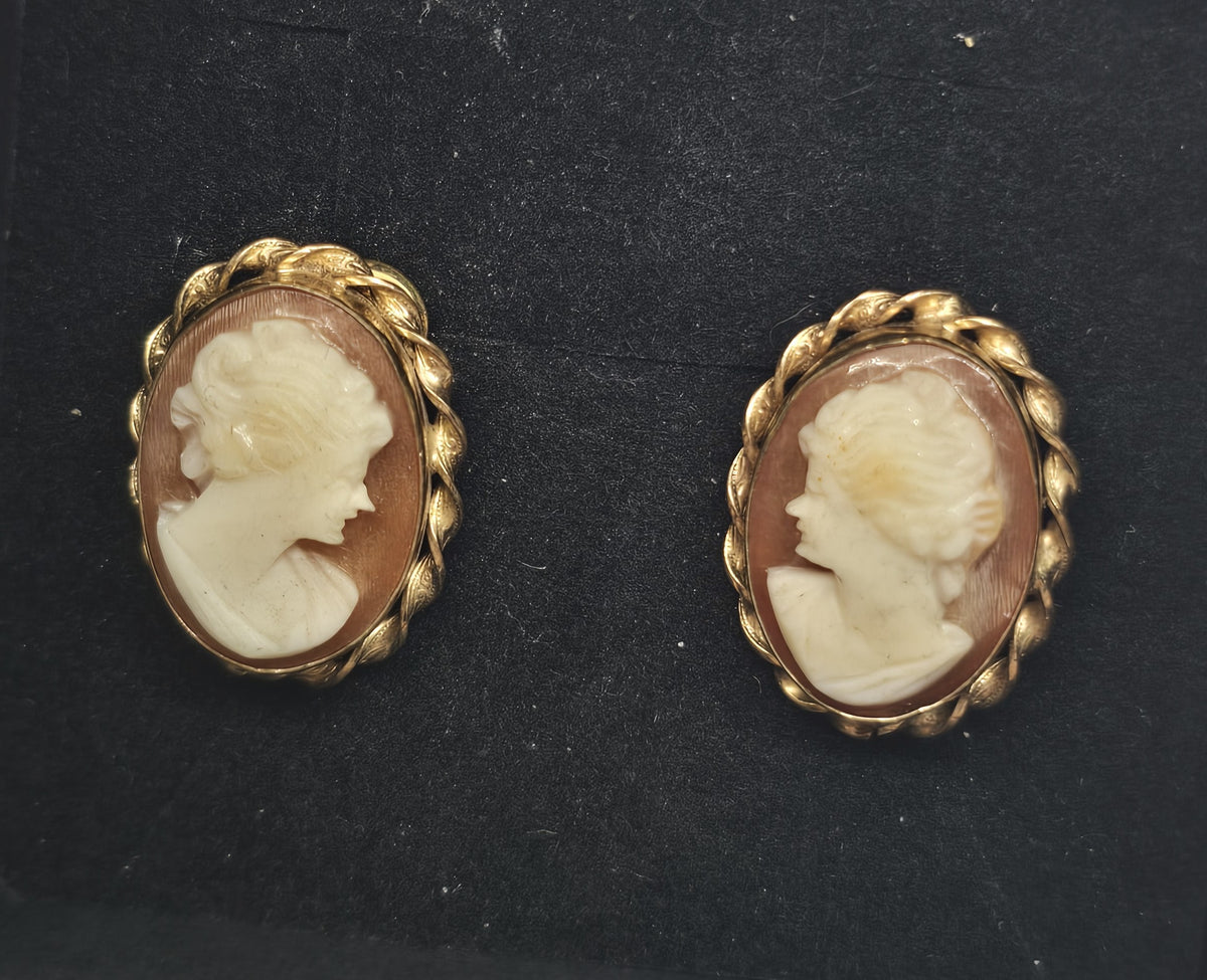 Van Dell carved shell cameo 12k Gold Filled vintage screw back earrings