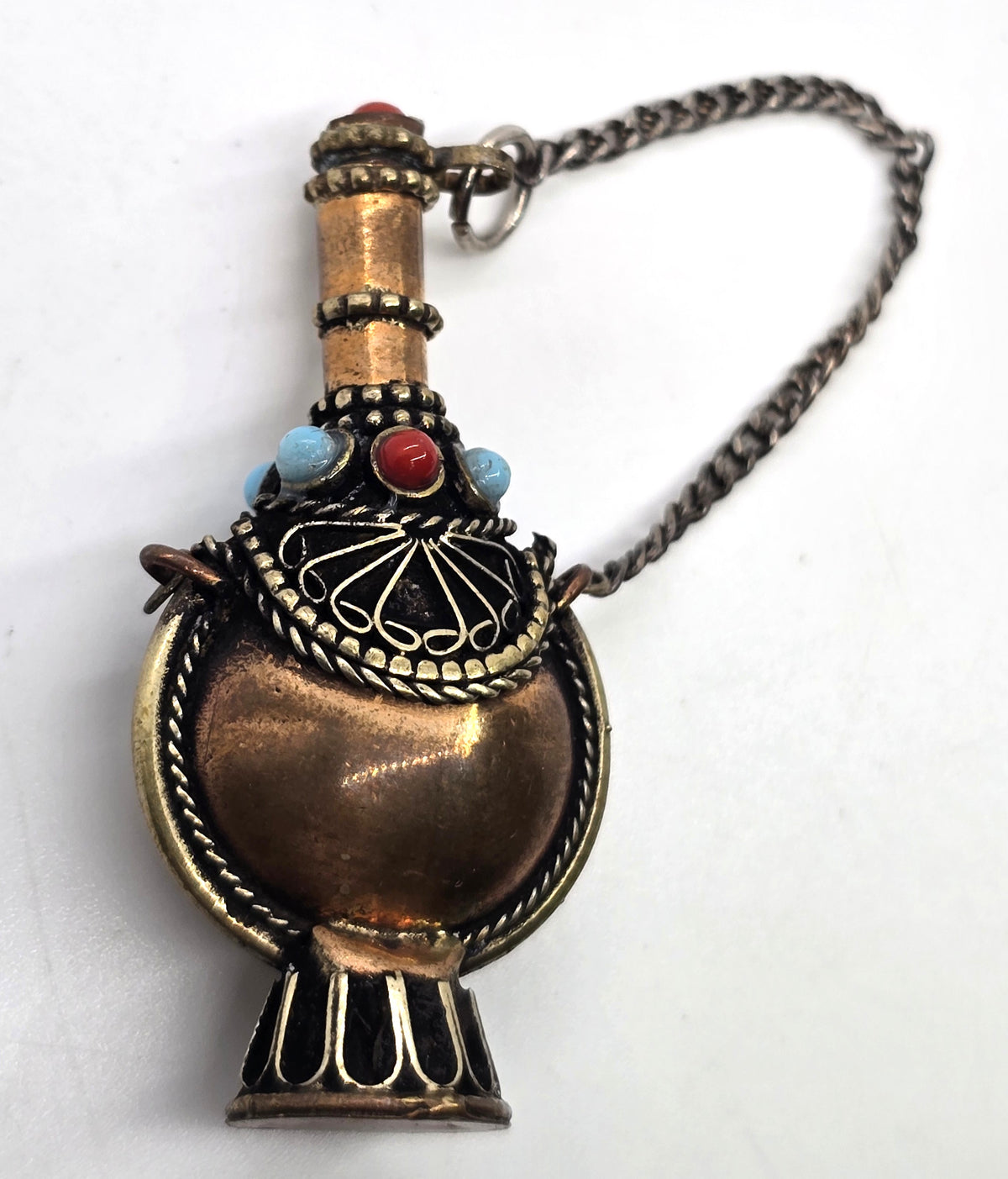 Tibet Silver Inlay Coral Chinese Handwork Old Carving Snuff Bottle