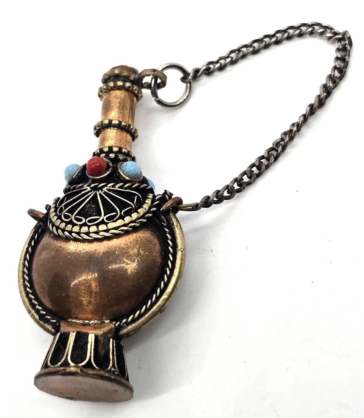 Tibet Silver Inlay Coral Chinese Handwork Old Carving Snuff Bottle
