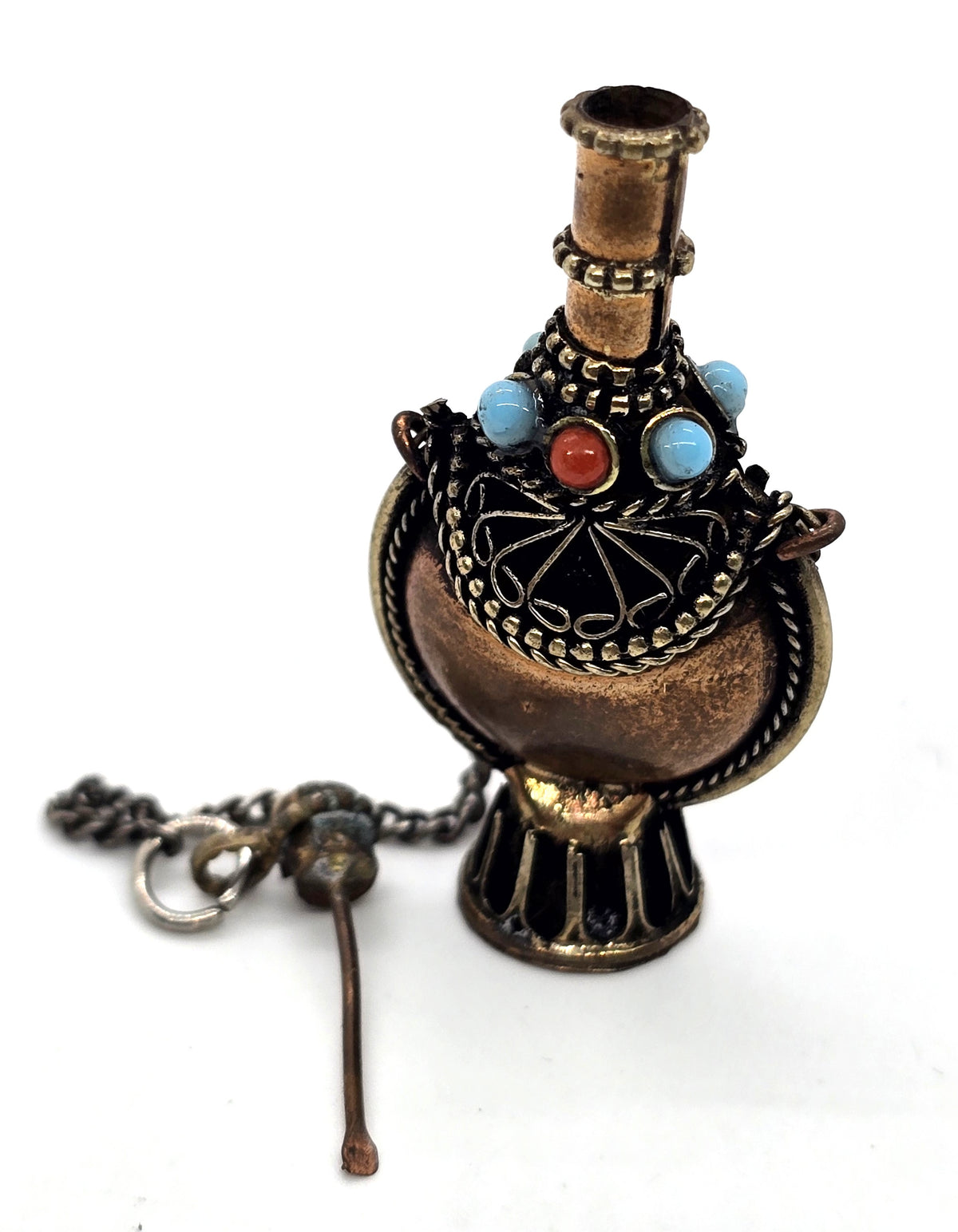 Tibet Silver Inlay Coral Chinese Handwork Old Carving Snuff Bottle
