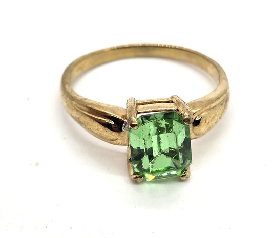 Uranium glass rhinestone gold plated UV glow vintage ring size 12