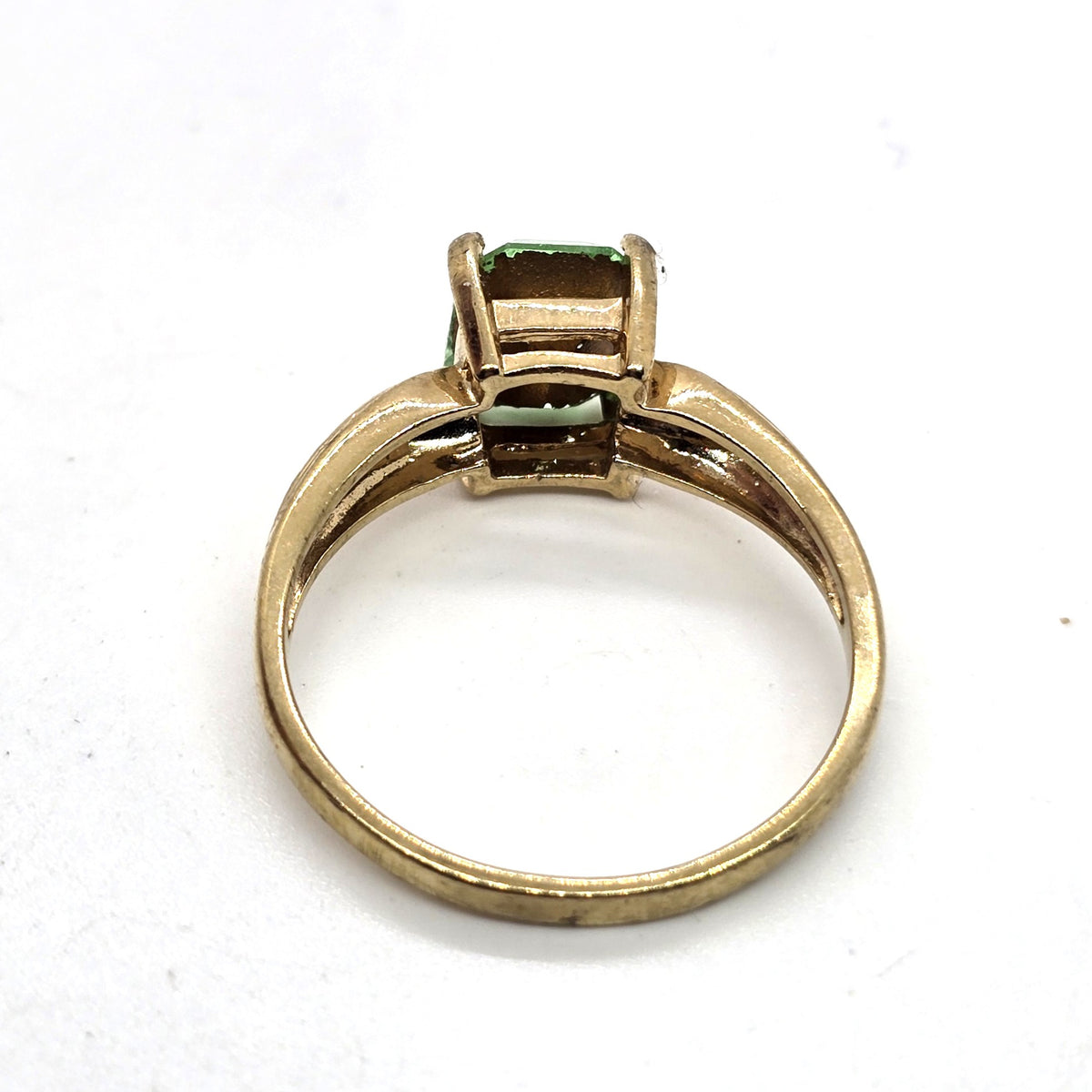 Uranium glass rhinestone gold plated UV glow vintage ring size 12