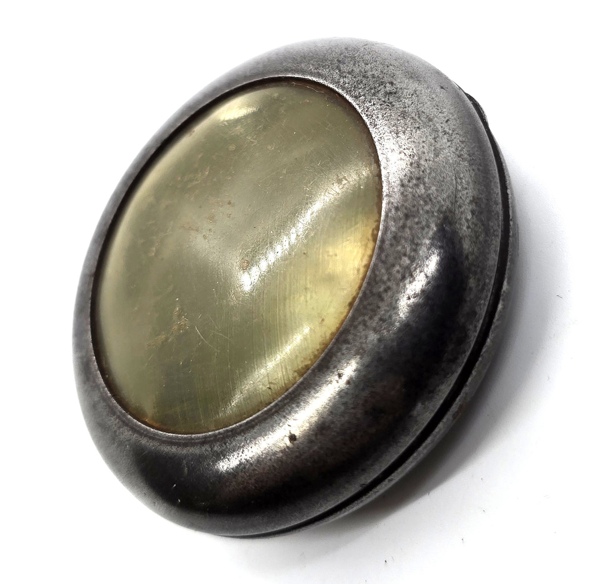 WWII German vintage Wartburg DRGM 22 pocket watch silver toned protector