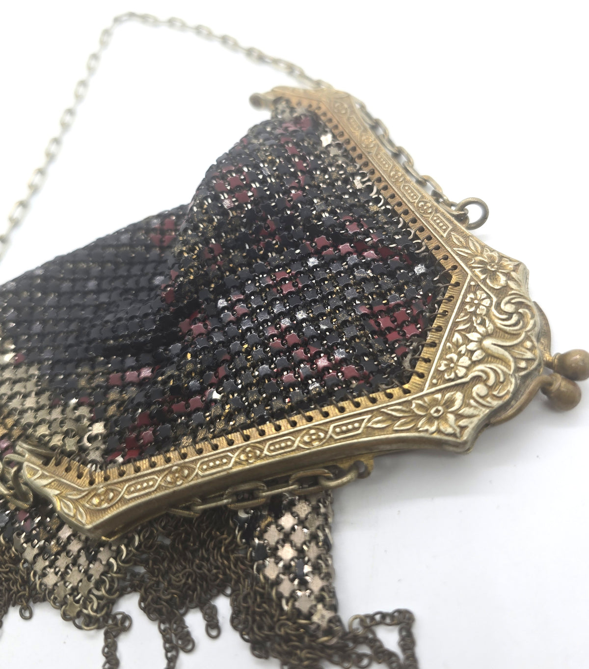 Mandalian Manufacturing Co. antique mesh black & red enamel clutch purse