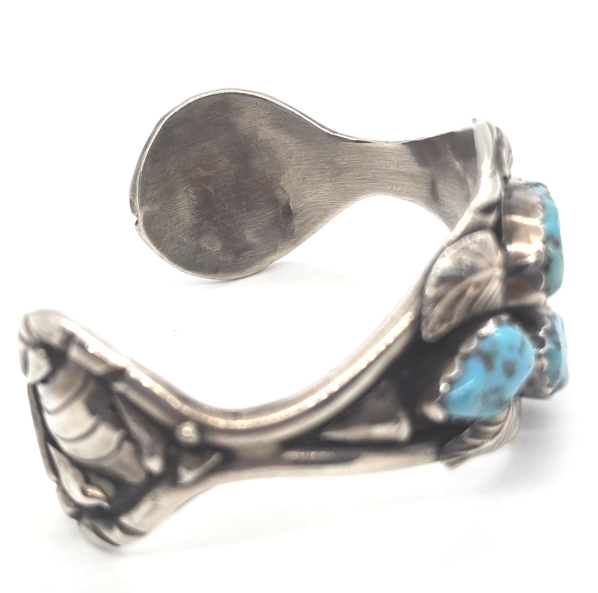 Navajo Artisan handcrafted turquoise nugget NA sterling silver vintage cuff bracelet